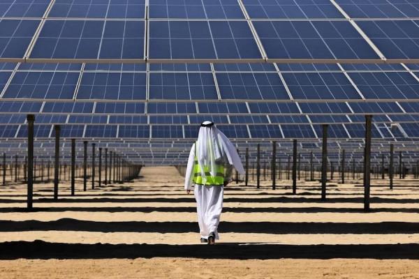 Perspectivas de desenvolvimento de produtos fotovoltaicos e aplicações de fusíveis no Oriente Médio